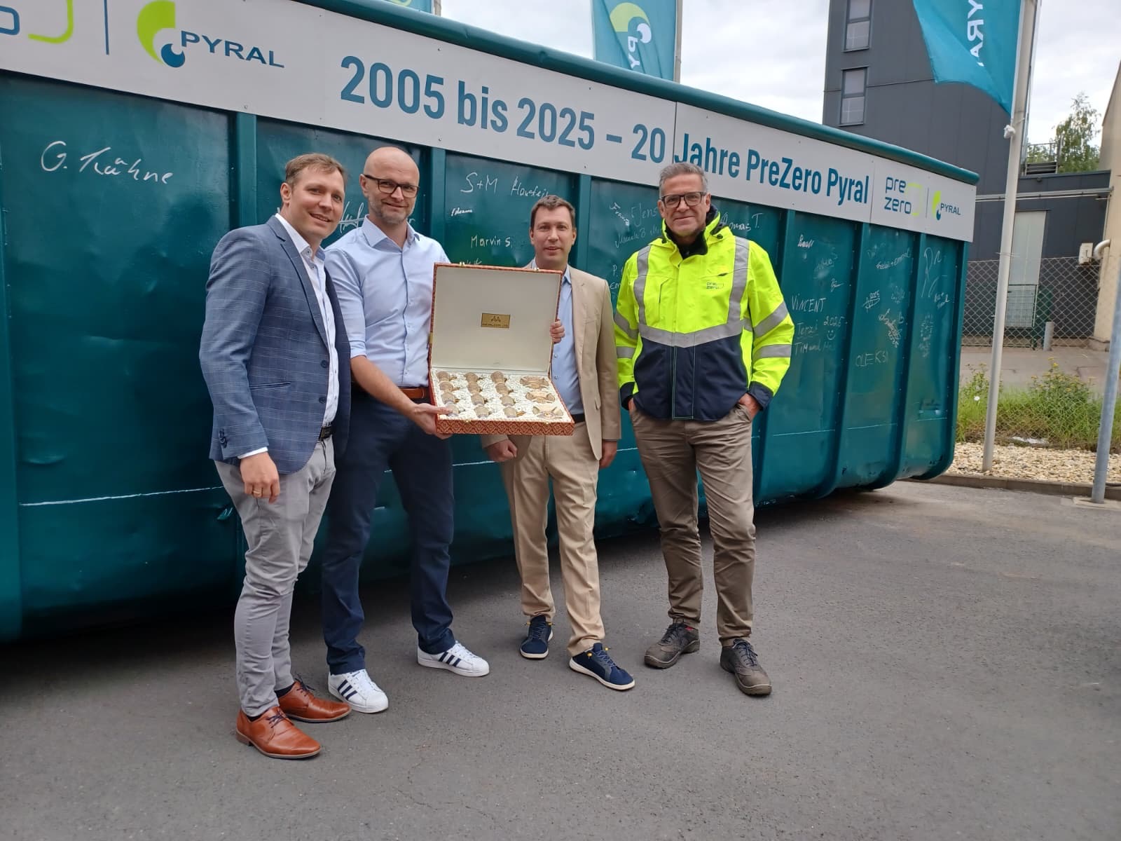 PZP 20 Jahre 2025078566ec-993a-4988-8788-6bebee9618c1
